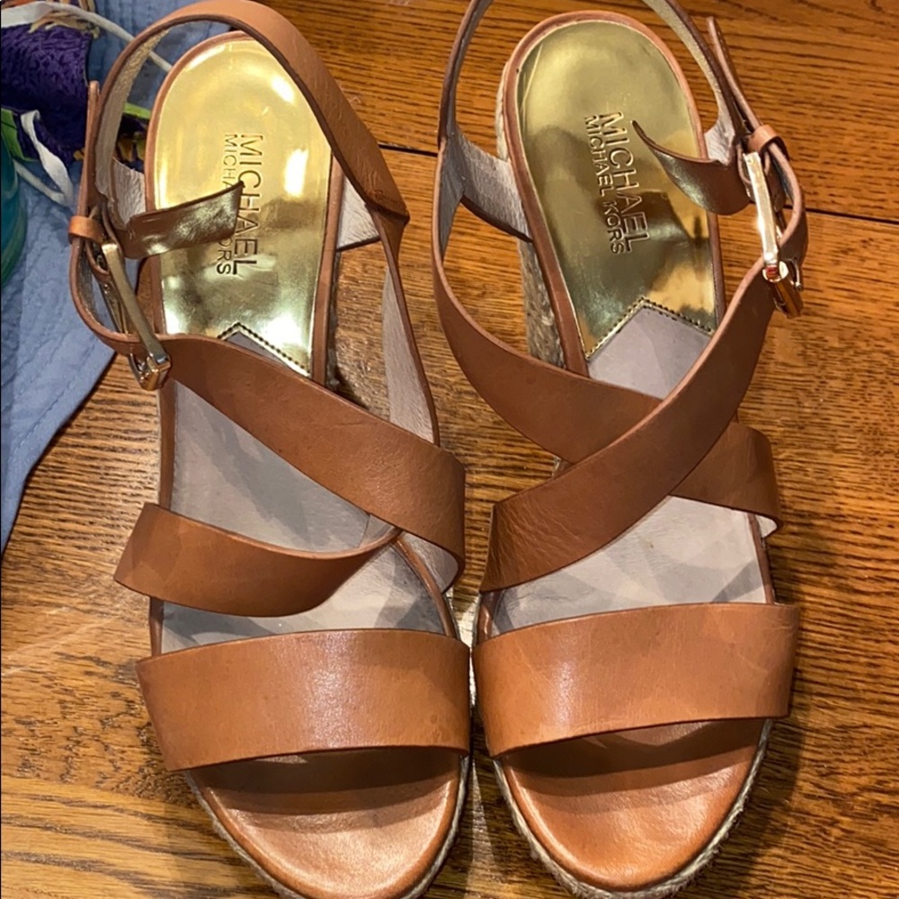 MICHAEL KORS WEDGES